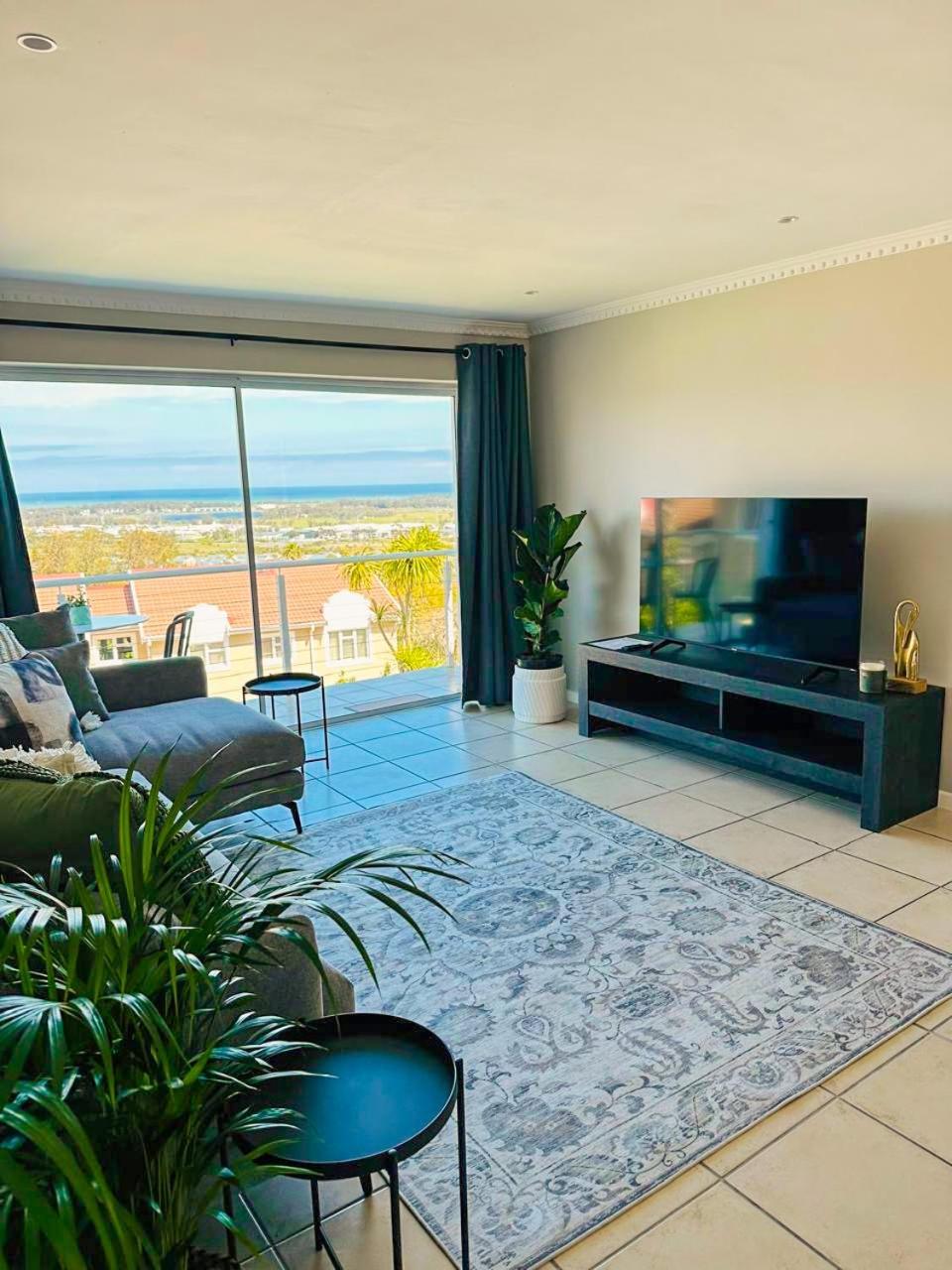 Apartment Prime Spot - Somerset West